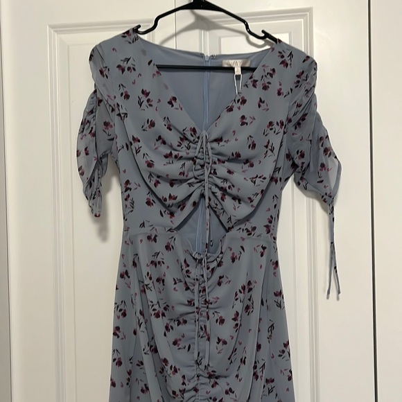 NWT WAYF X Revolve Blue Floral Ruched Mini Dress With Cut Out - Picture 5 of 9
